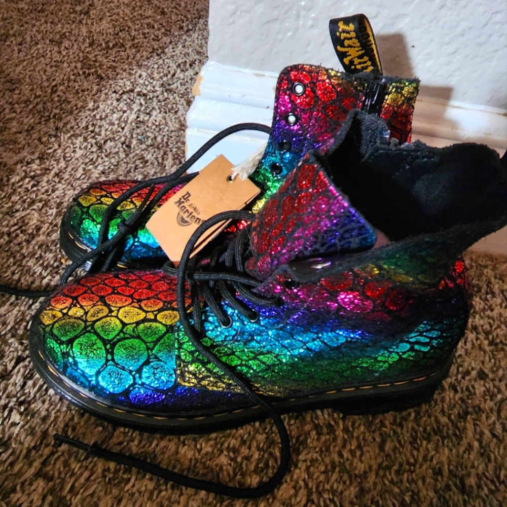 Girl dr martens multi color